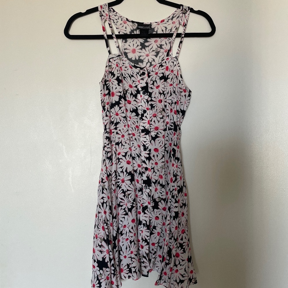 Wet seal button up daisy dress